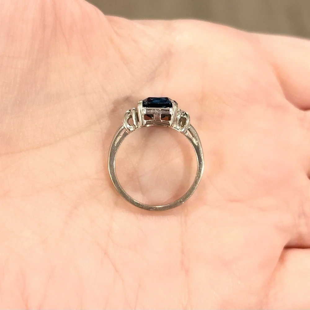 10K London Blue Topaz large 12x8mm Radiant rectangular cut white gold ring - Picture 8 of 10